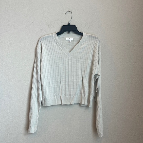 NWT BP Ribbed V Neck Pullover Sweater Size X-Large - Picture 2 of 8
